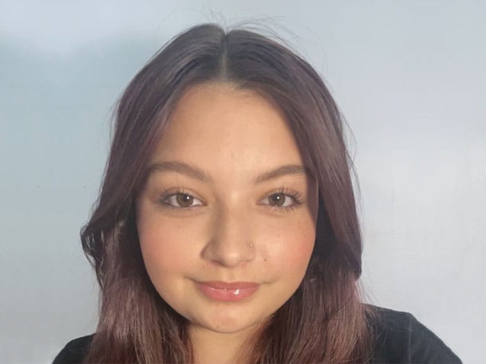 Angelina Partik Staff Photo