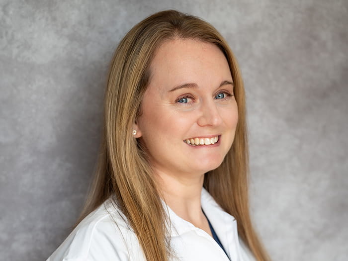 Dr. Amanda Thomas Staff Photo